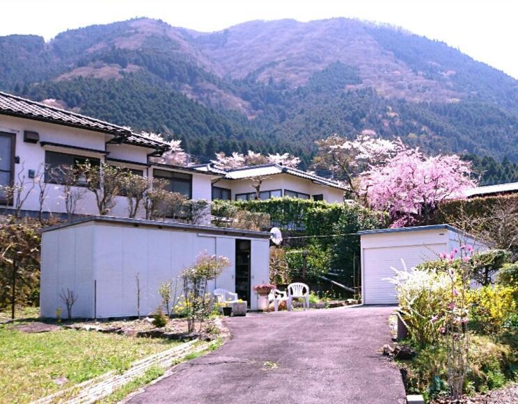 湯布院月灯り Hotel Yufu Exterior foto