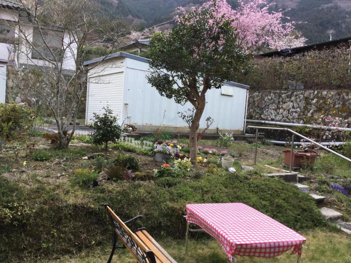 湯布院月灯り Hotel Yufu Exterior foto